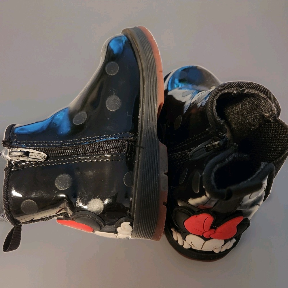 Minnie Mouse Disney from Zara on Zara Kids‎ Minnie Mouse Black Boots Size 22/ 5c